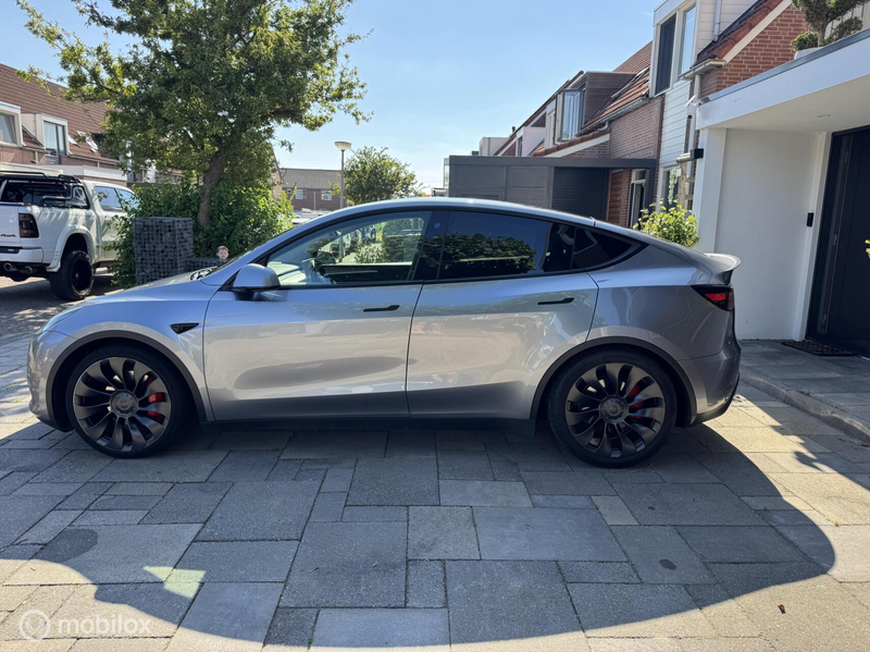 Tesla Model Y Performance 2023 AWD 75 kWh — photo 10