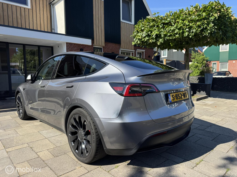Tesla Model Y Performance 2023 AWD 75 kWh — photo 7