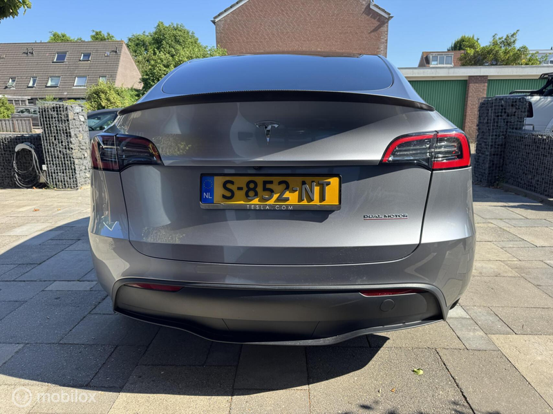 Tesla Model Y Performance 2023 AWD 75 kWh — photo 9