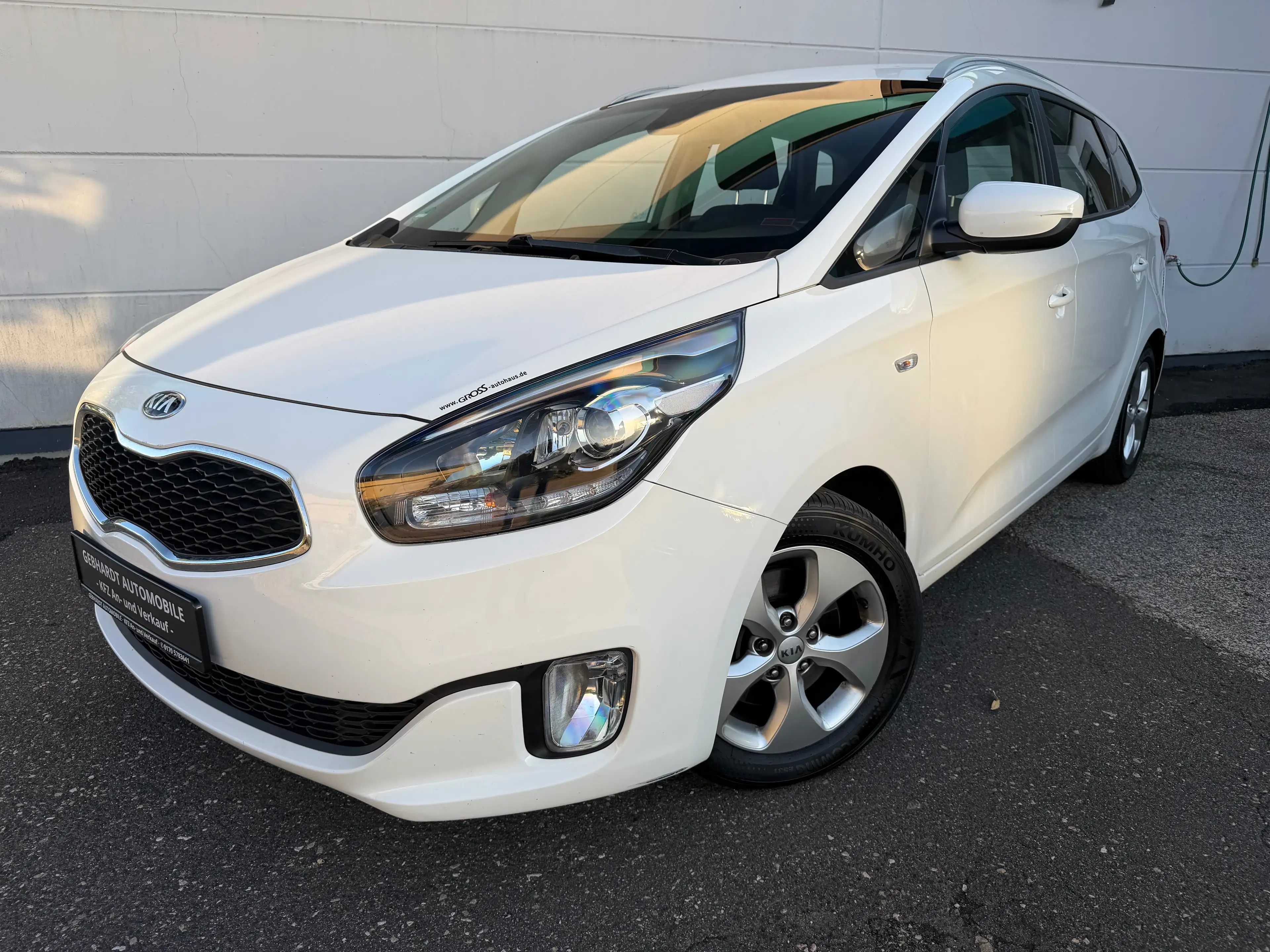 Kia Carens 1.7CRDi Edition 7 AHK Klima SHZG Temp Multi Scheckheft