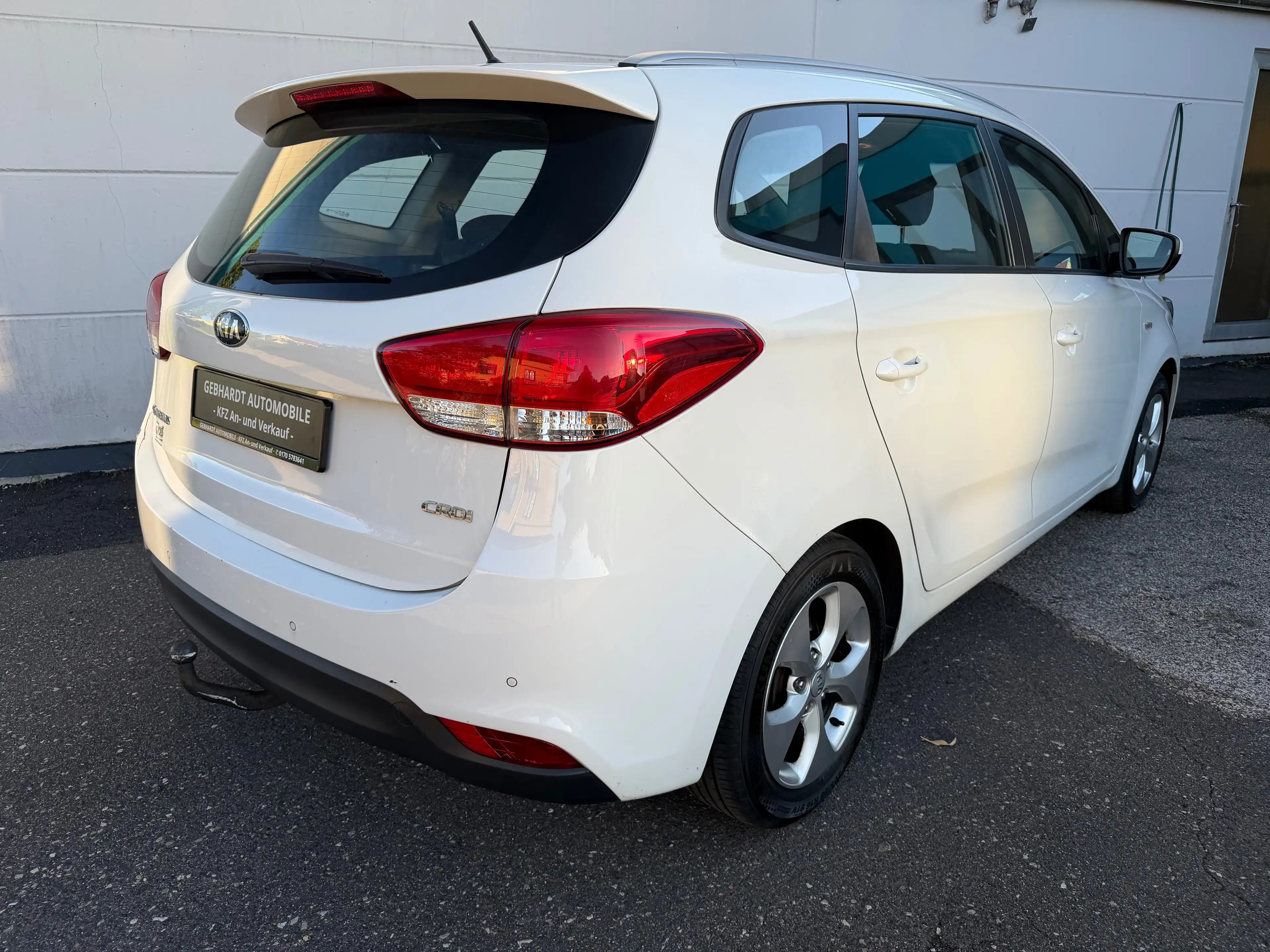 Kia Carens 1.7CRDi Edition 7 AHK Klima SHZG Temp Multi Scheckheft — photo 4