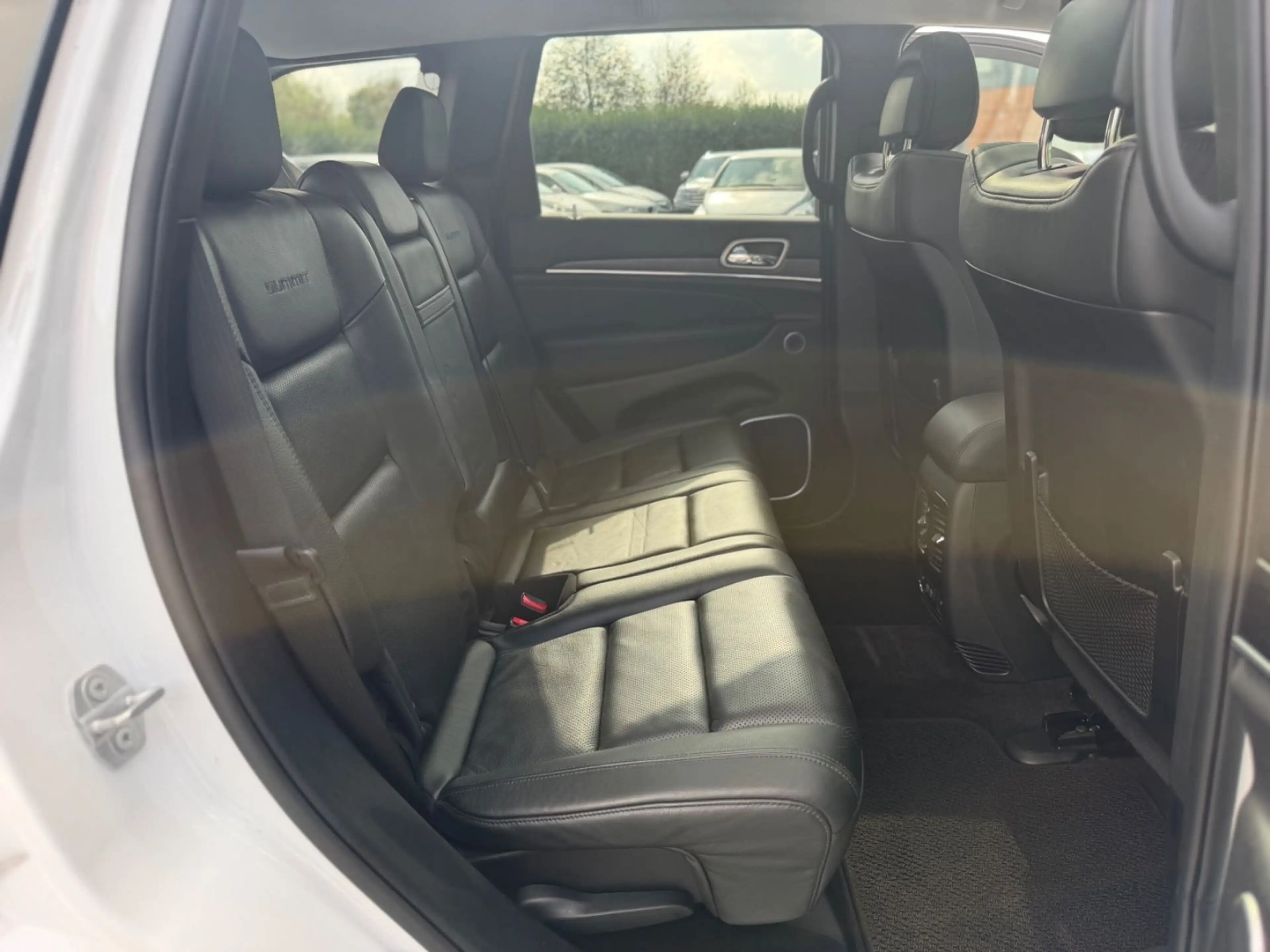 Jeep Grand Cherokee 3.0 CRD Summit*SERVICE NEU*1 HAND — photo 13