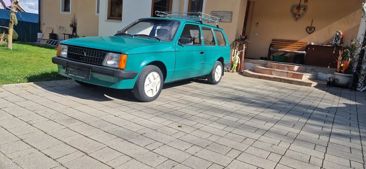 Opel Kadett D dL Caravan 1,3 N, foto 9