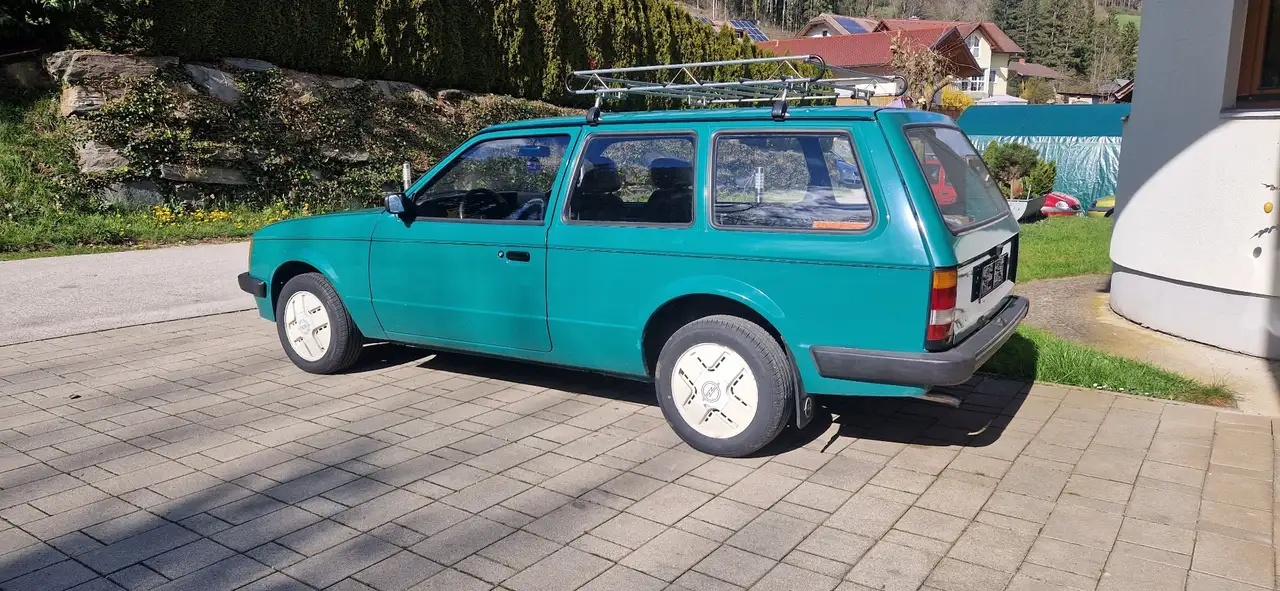 Opel Kadett D dL Caravan 1,3 N, foto 7