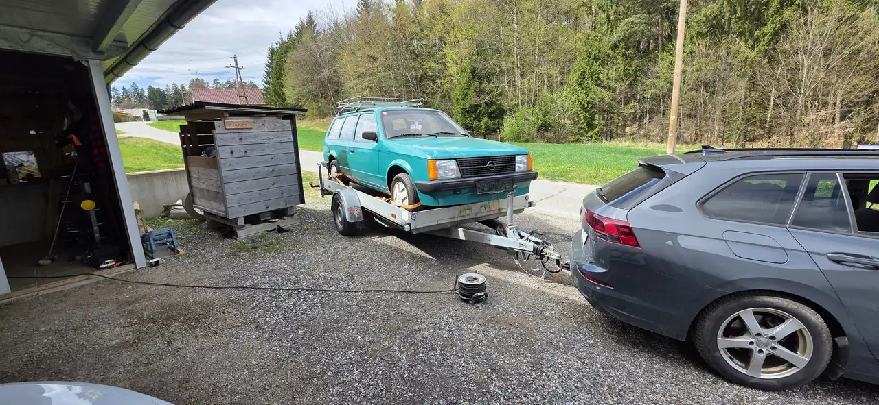 Opel Kadett D dL Caravan 1,3 N, foto 10