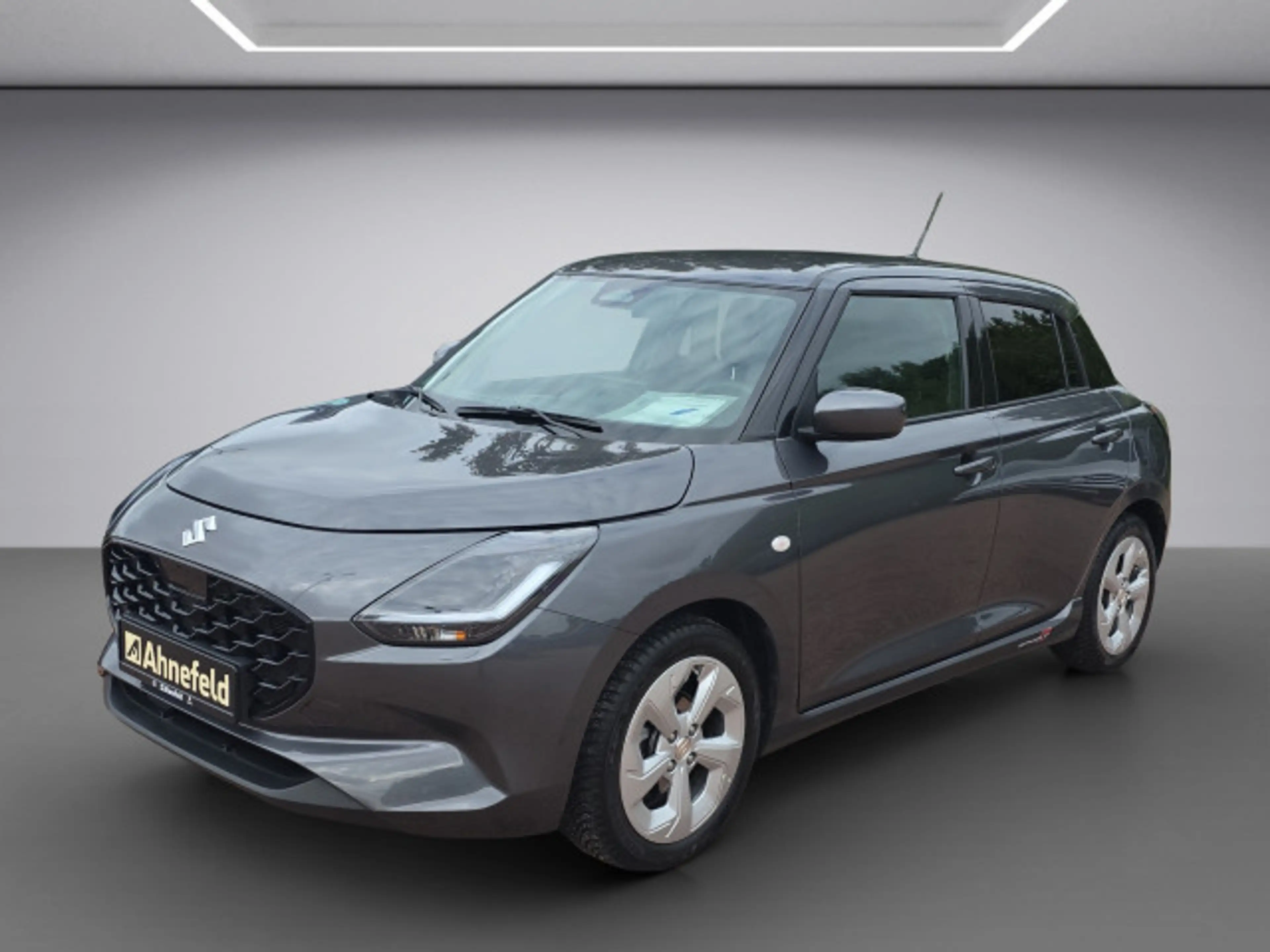 Suzuki Swift 1.2 Dualjet Hybrid 61 kW Comfort — photo 2