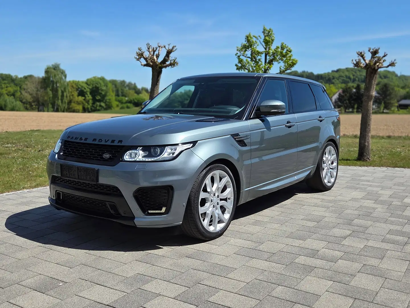 Land Rover Range Rover Sport Range Rover Sport 3,0 TDV6 HSE Dynamic HSE Dynamic Grau - 2
