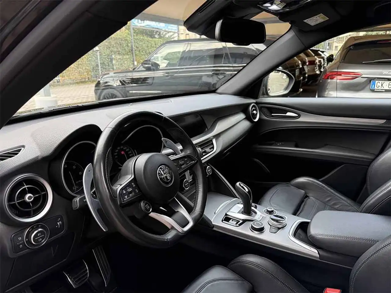 Alfa Romeo Stelvio 2022 — фото 11