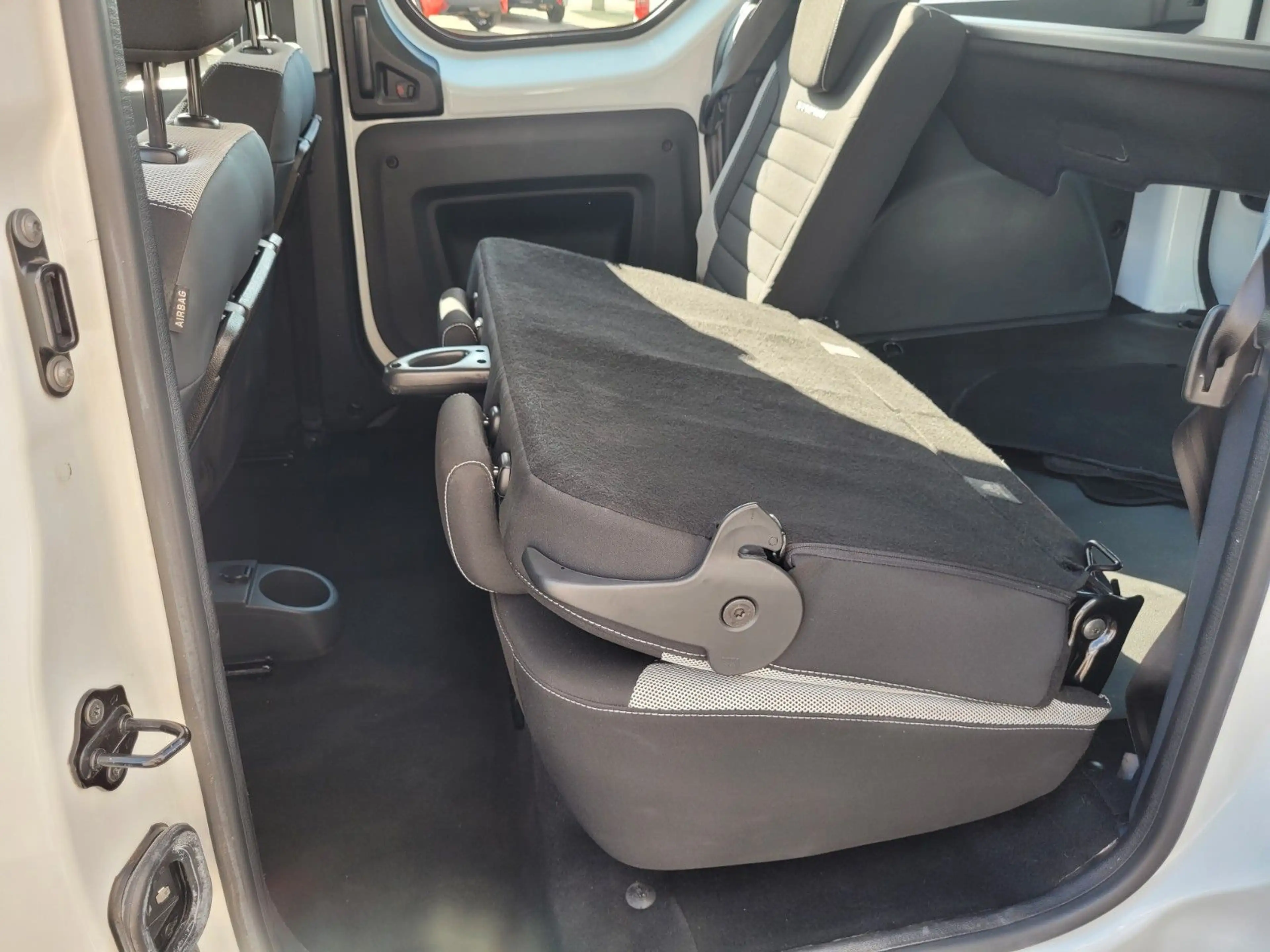 Dacia Dokker Stepway Plus Turbo*SHZ,Kamera,Navi* — photo 14