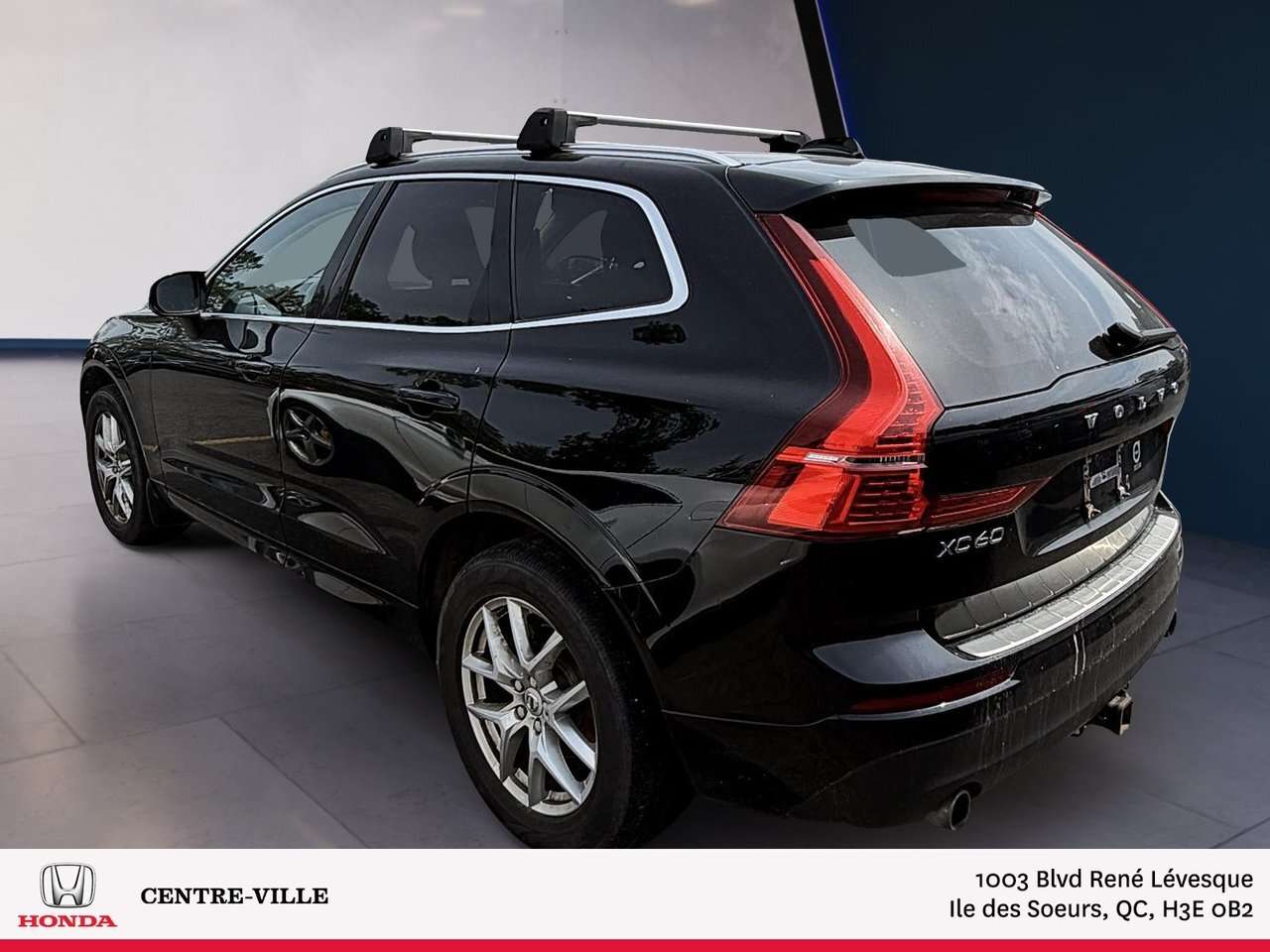 2018 Volvo XC60 Momentum alt 4