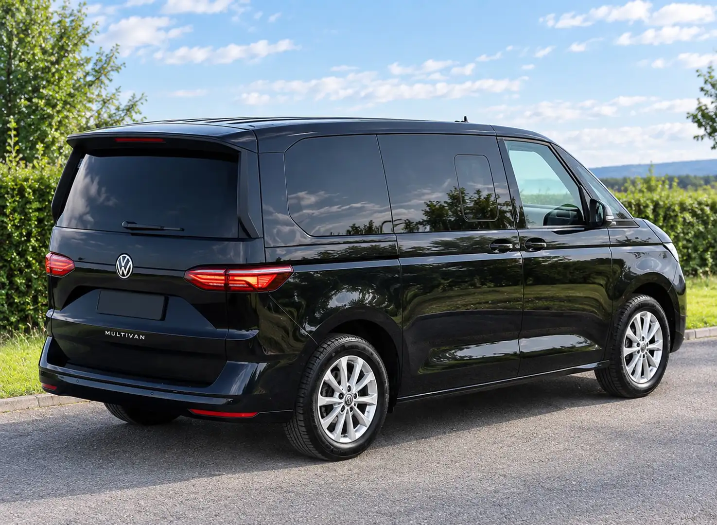 Volkswagen T7 Multivan Life - 2