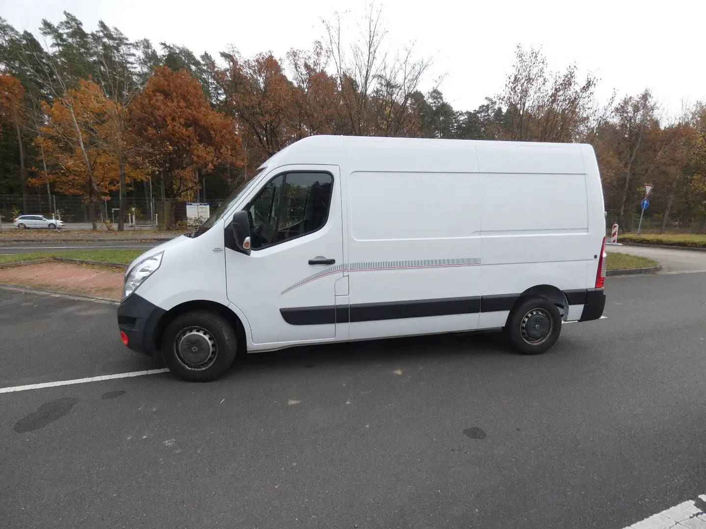Renault Master III Kasten L2H2 HKa 3,5t Weiß - 2