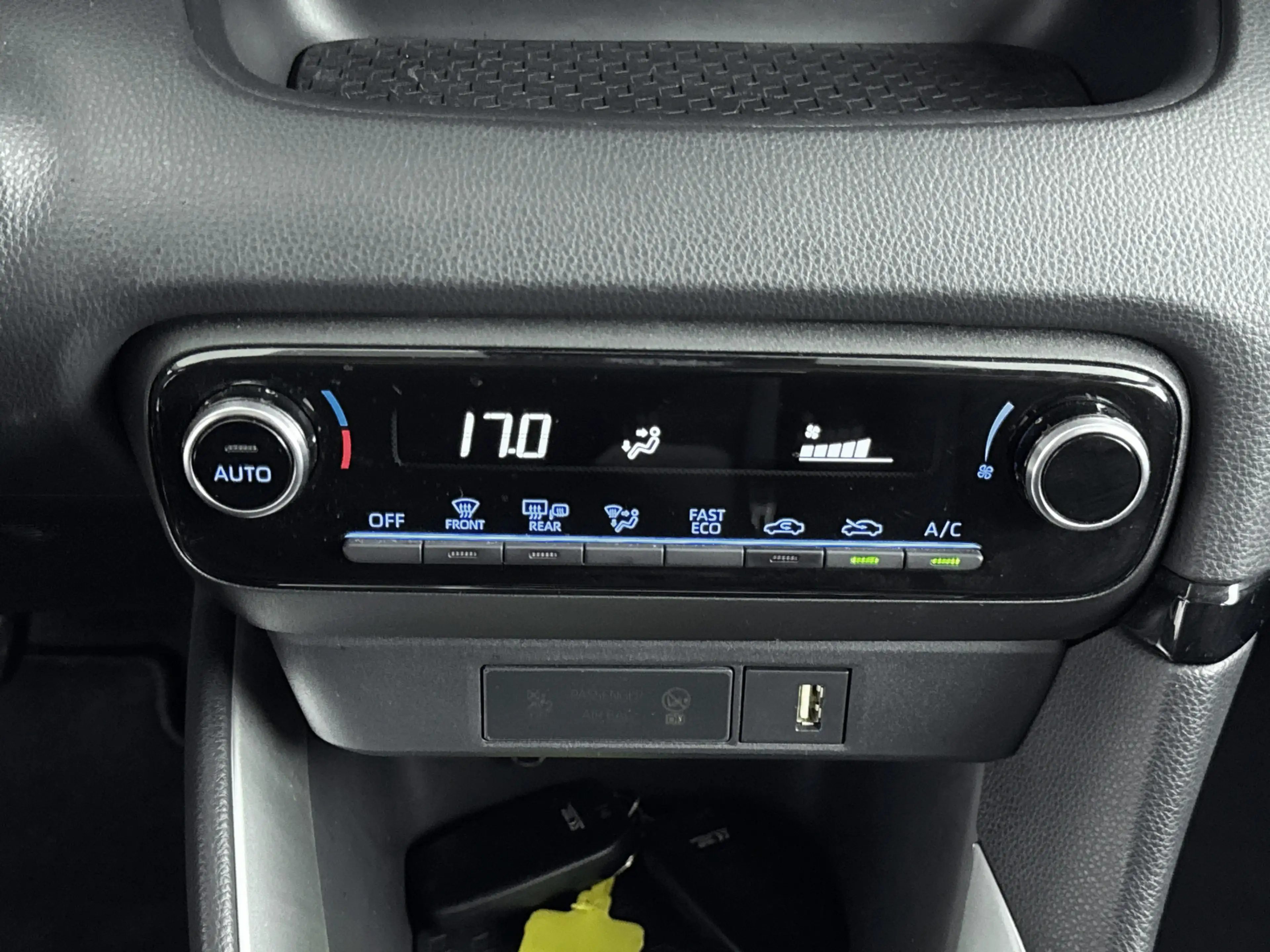 Toyota Yaris 1.5 Hybrid TeamNL | Apple Carplay/Android Auto | L — photo 9