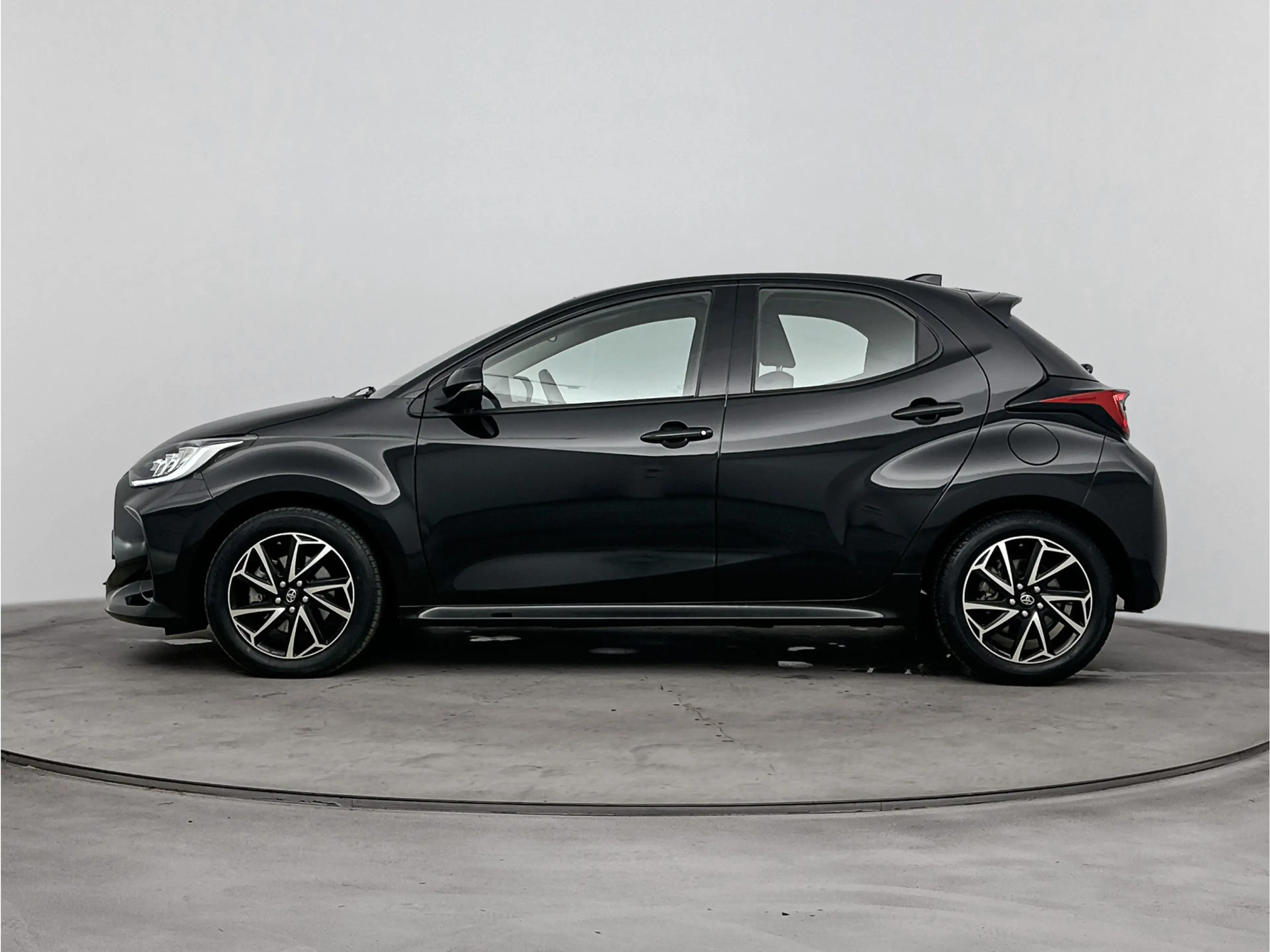Toyota Yaris 1.5 Hybrid TeamNL | Apple Carplay/Android Auto | L — photo 3