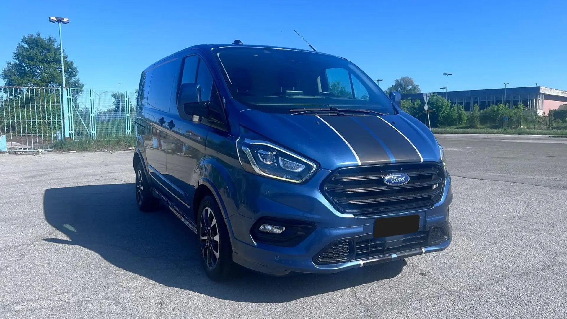 Ford Tourneo Custom Sport Blu/Azzurro - 2