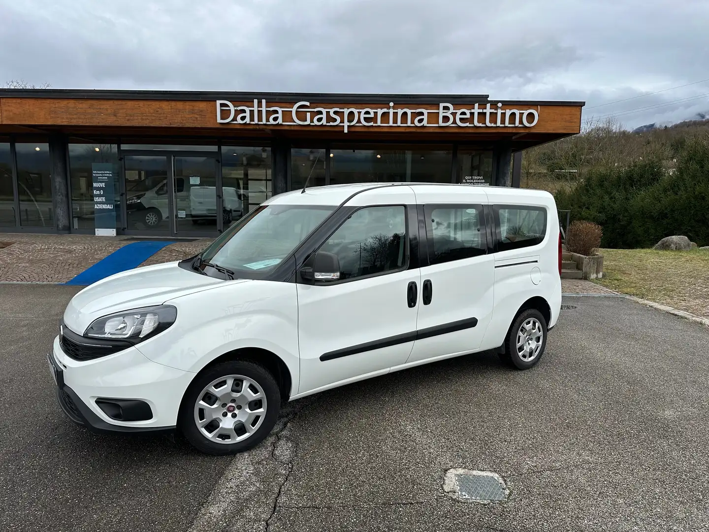 Fiat Doblo Cargo Maxi L2h1 Lounge 1.6 Mjet 105cv N1 5 posti Bianco - 2