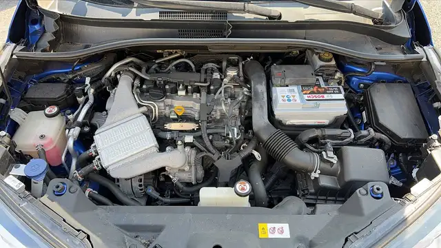 Toyota C-HR view 15