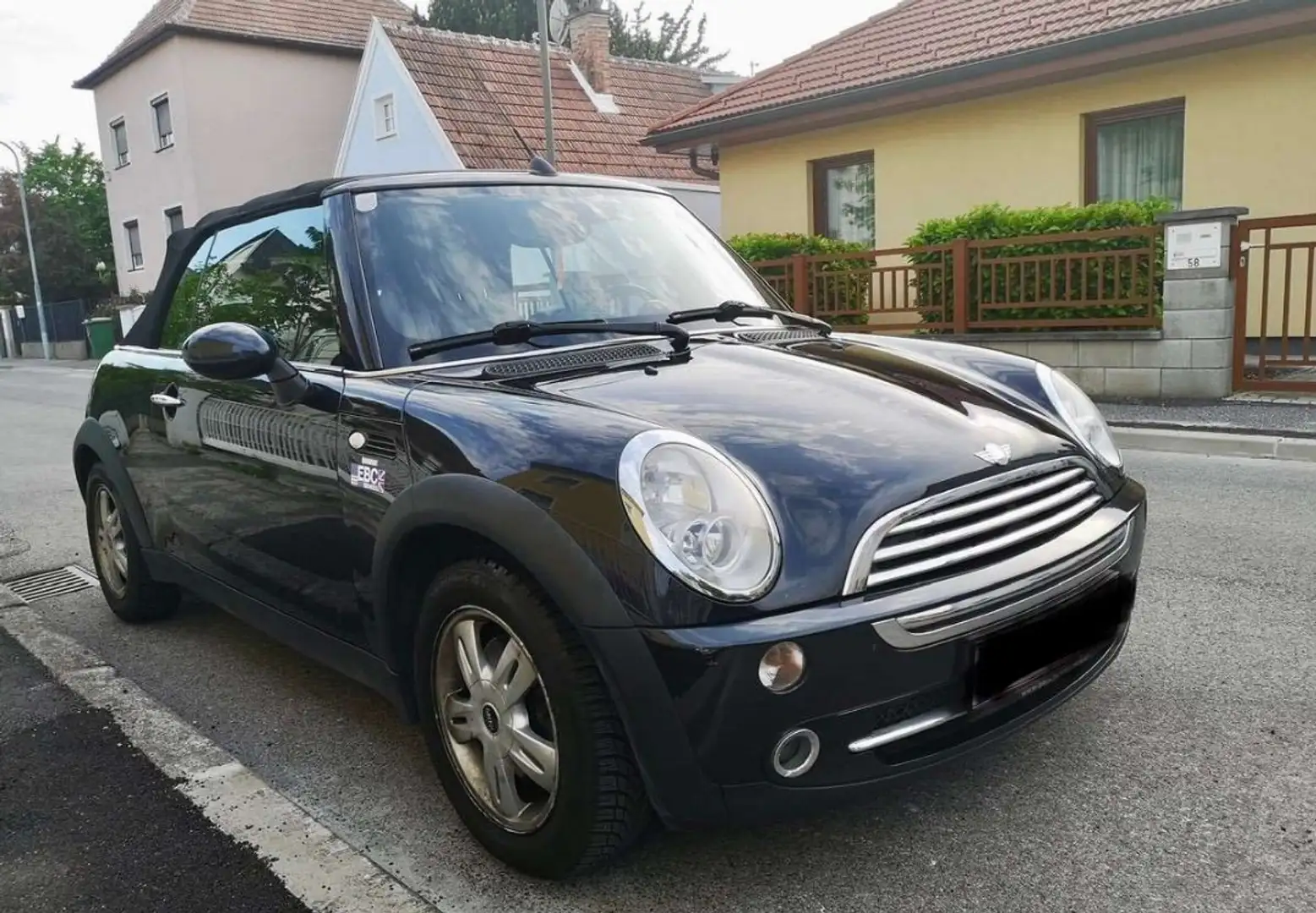MINI One Cabrio - 1