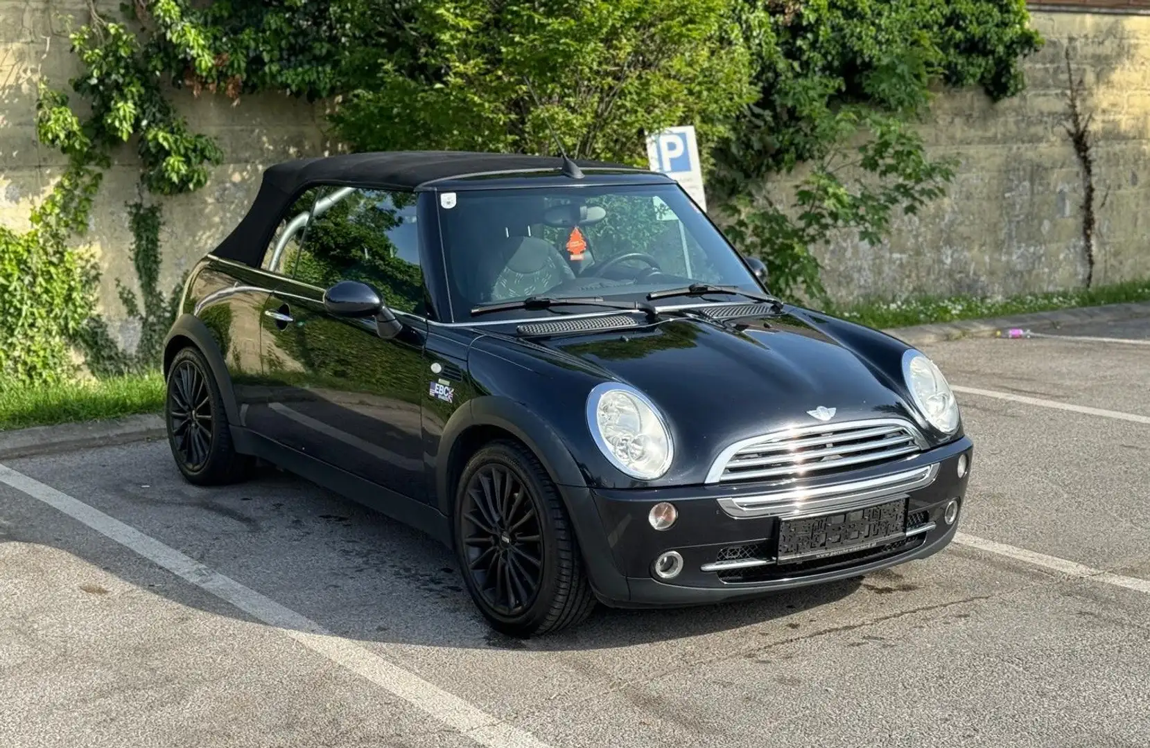 MINI One Cabrio - 2