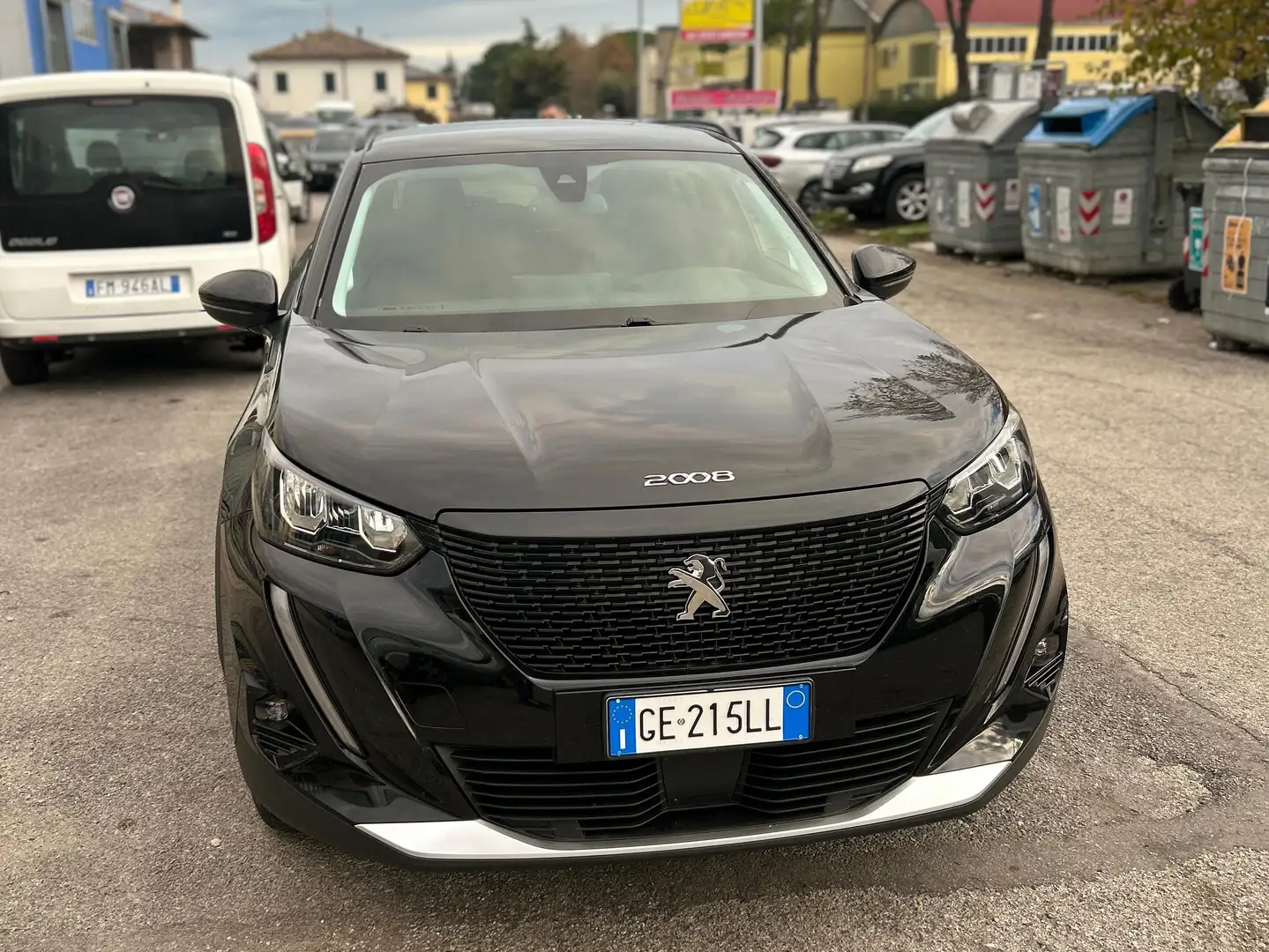 Peugeot e-2008 Allure Pack Nero - 1