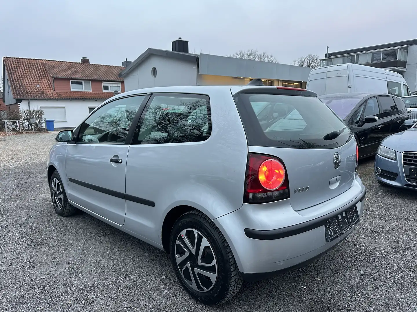 Volkswagen Polo 1.2 16V Trendline*Klima*TÜV Neu Grau - 2