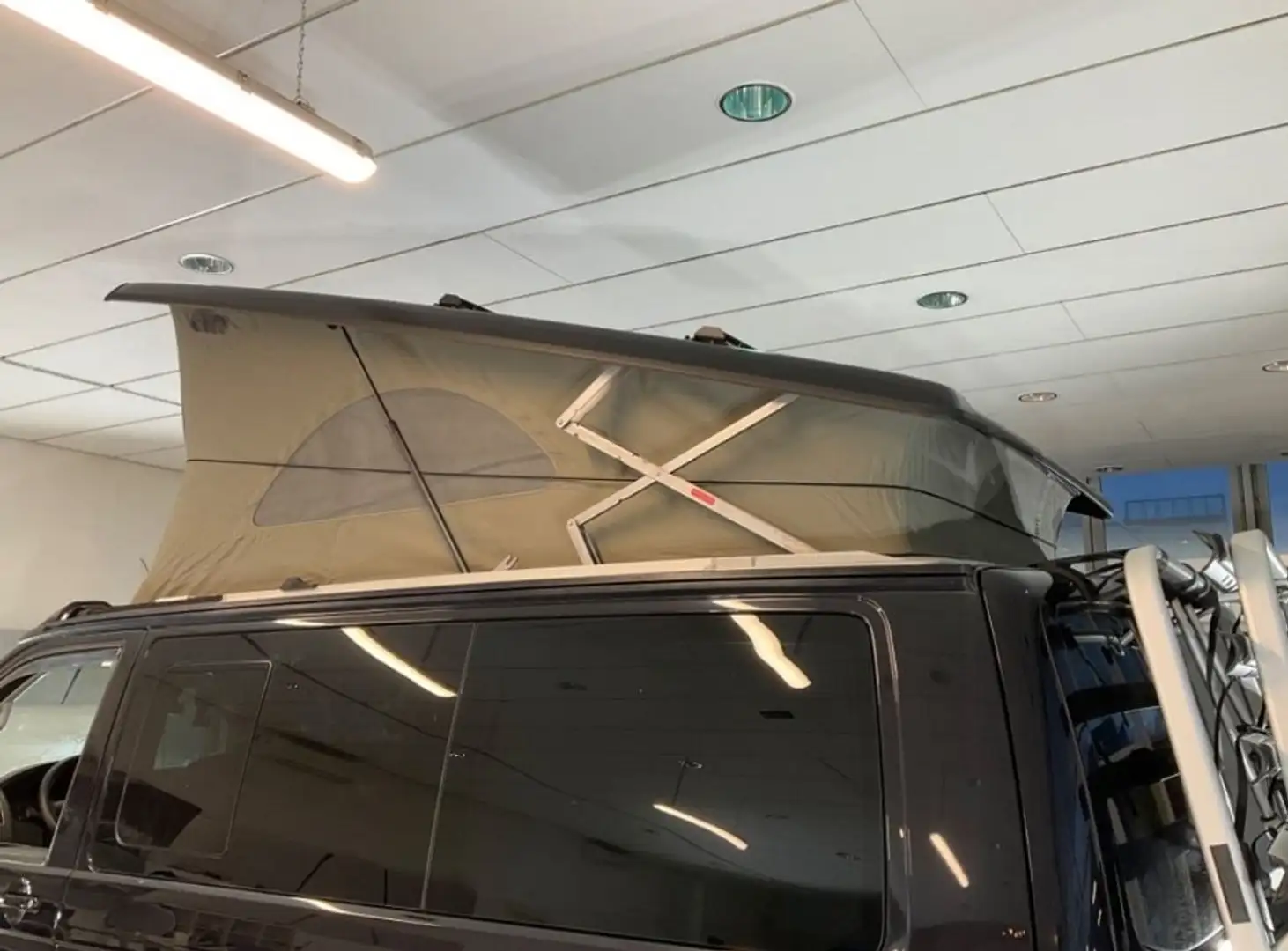 Volkswagen T5 California California 2.0 TDI Beach. Gris - 1