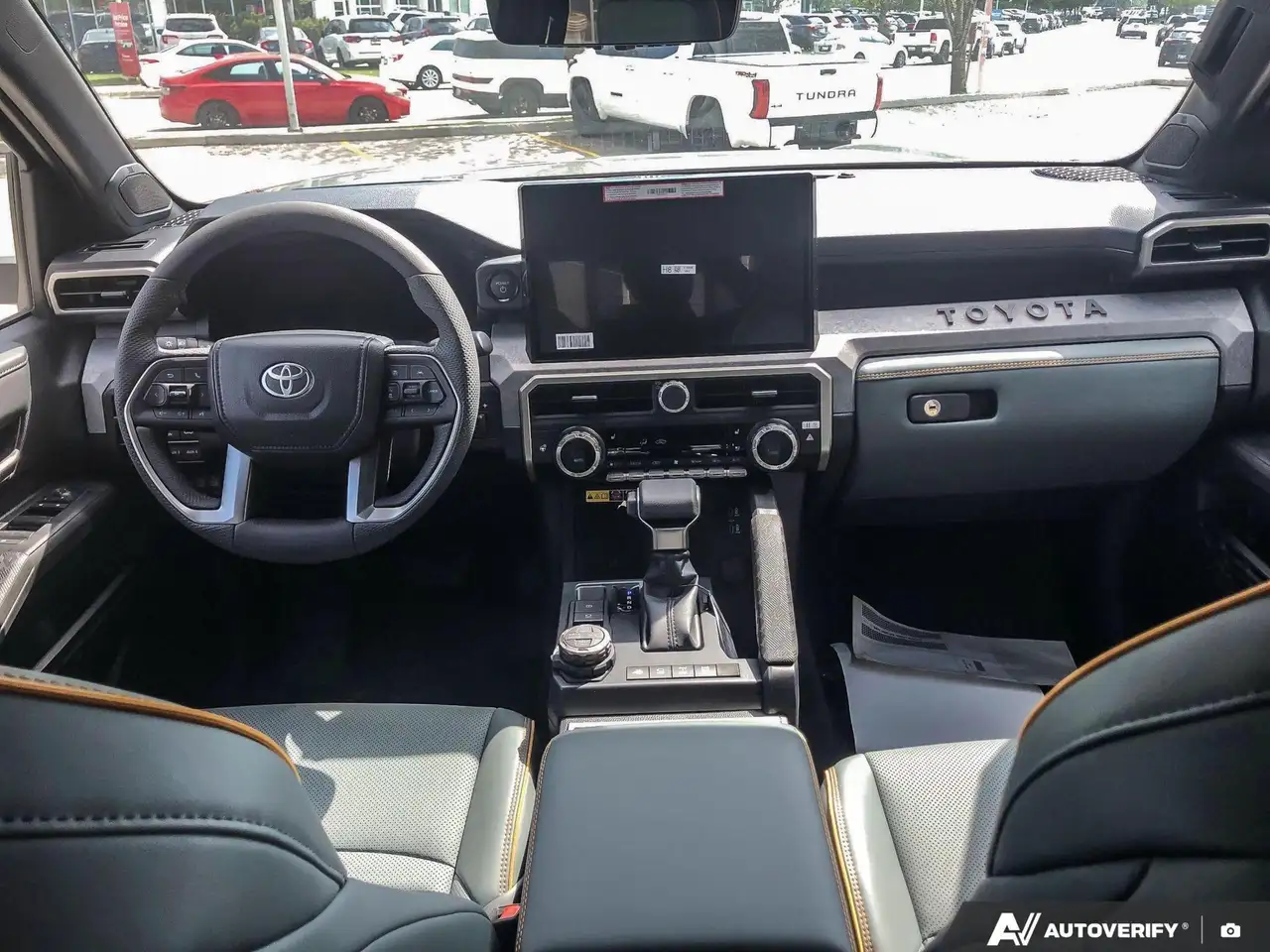 Toyota Tacoma снимка Toyota Tacoma