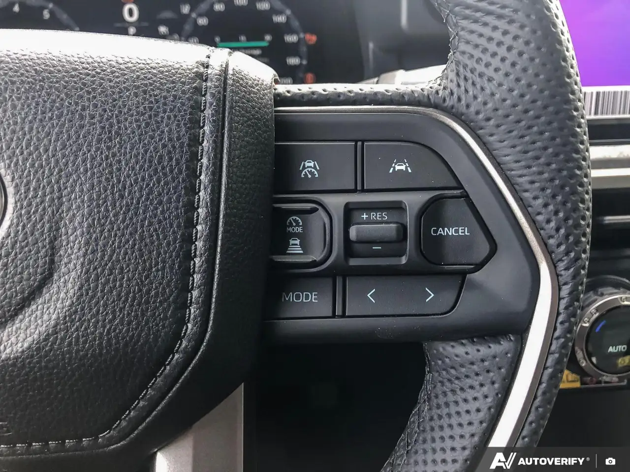 Toyota Tacoma снимка Toyota Tacoma
