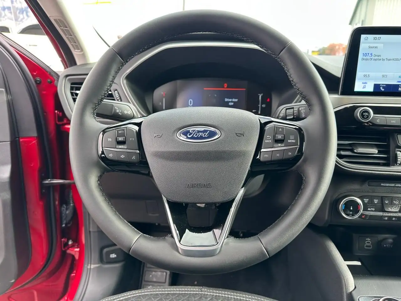 Ford Escape снимка Ford Escape