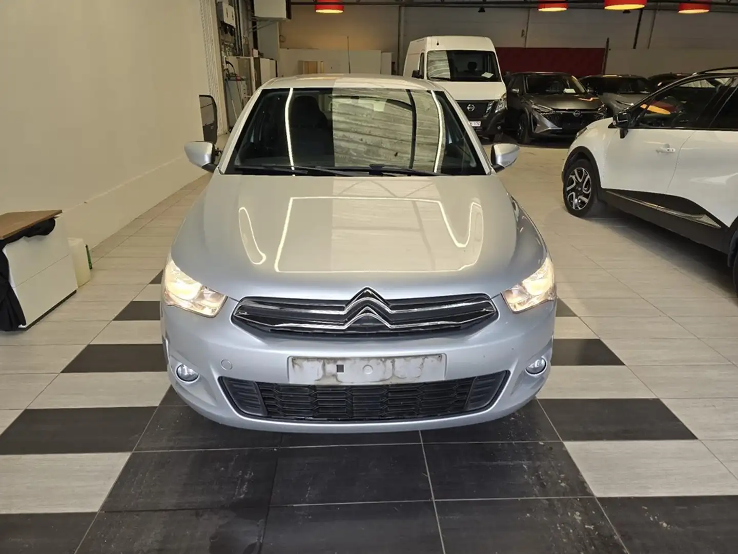 Citroen C-Elysée Benzine//Feel//AC// Cruise Controle// Noir - 2