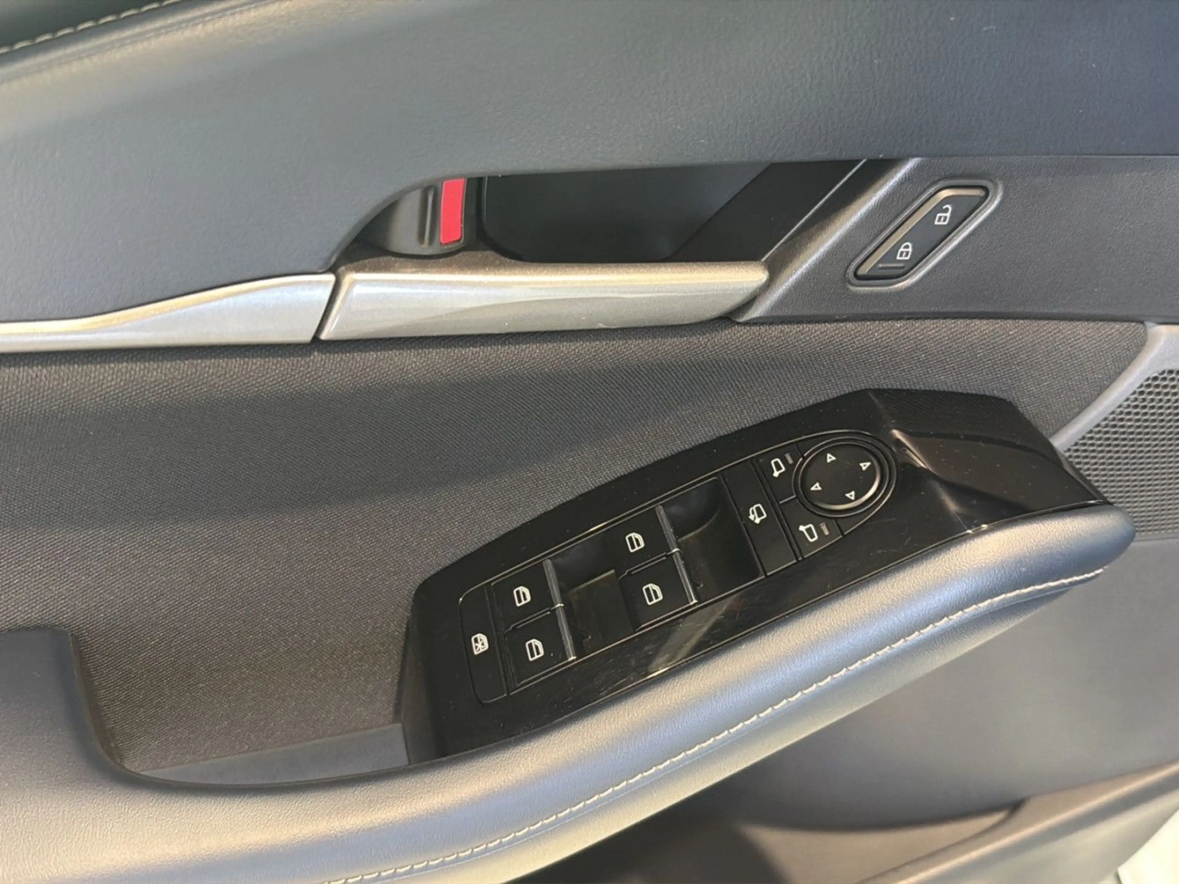 Mazda CX-30 2.0 SKYACTIV-G Basis 2WD Bluetooth Navi LED — photo 7