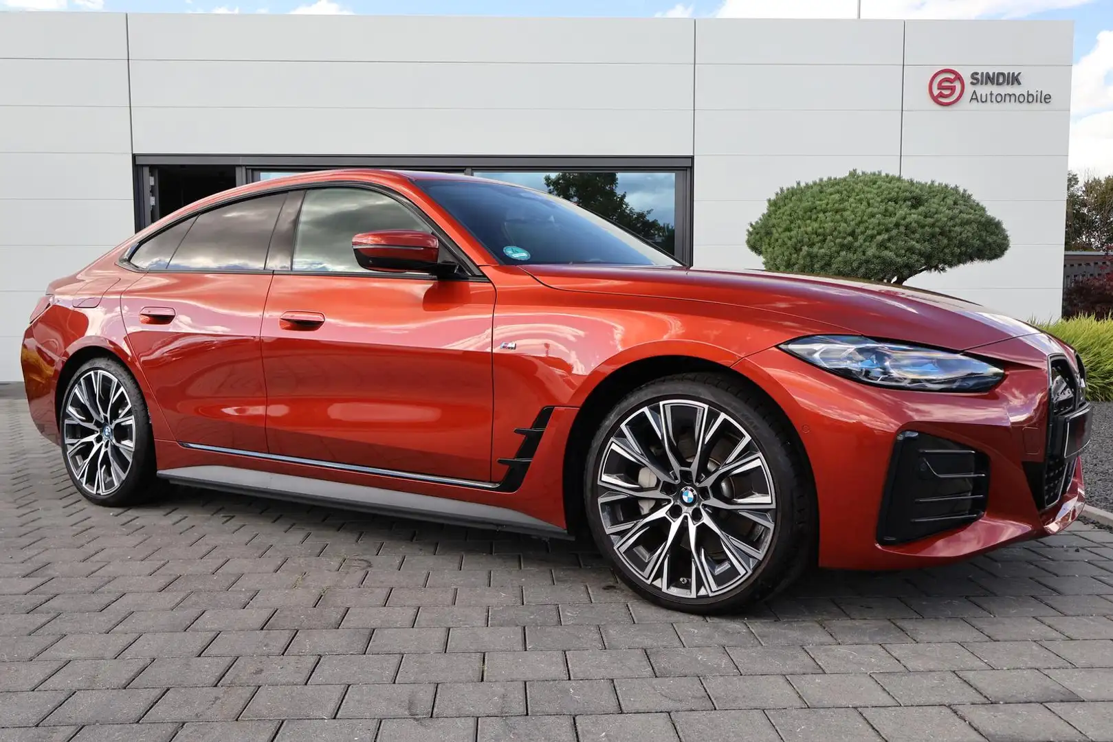 BMW i4 35e Drive GranCoupe -M Sport-Pano-AHK-ACC-DAB Orange - 2
