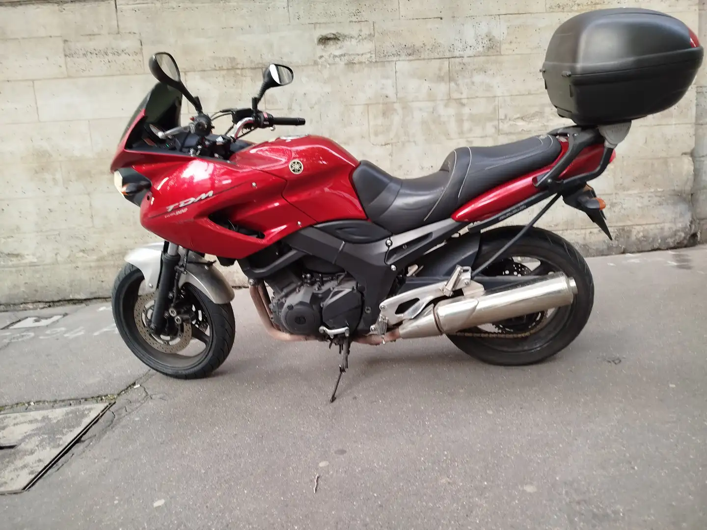 Yamaha TDM 900 Rood - 1
