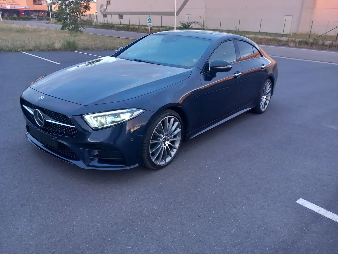 Mercedes-Benz CLS 300 d AMG   GARANTI 12 MOIS Bleu - 1