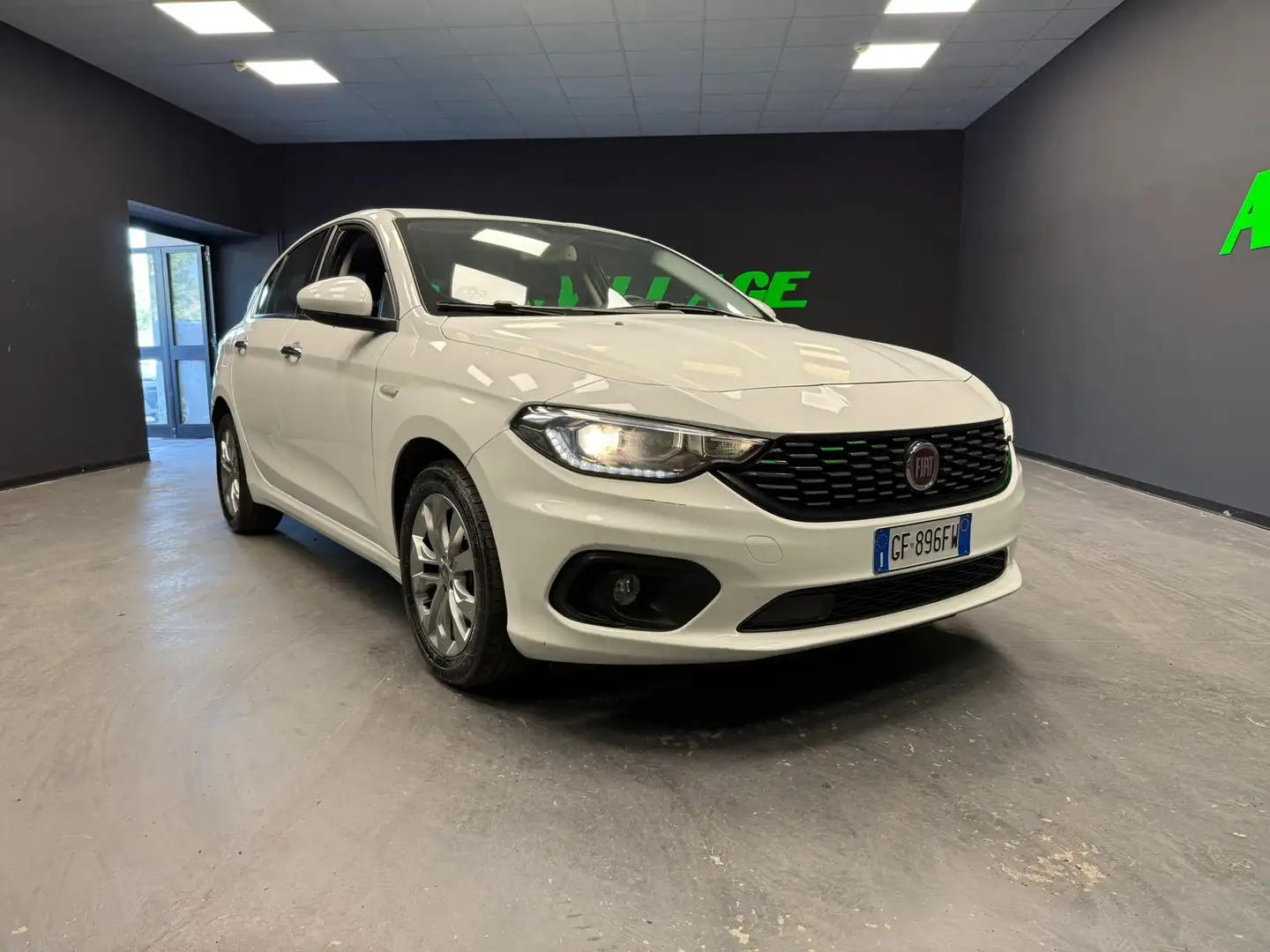 Fiat Tipo Tipo 5p 1.4 tjt Lounge Gpl 120cv Bianco - 1