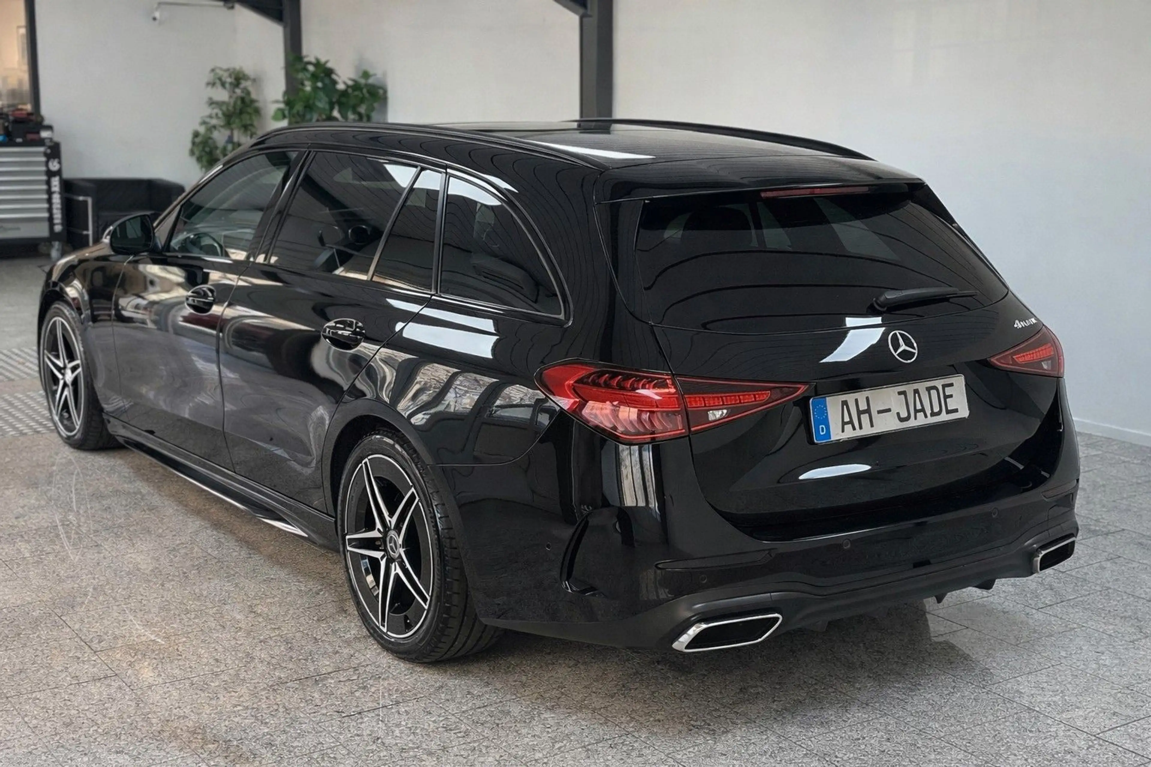 Mercedes-Benz C 200 T 4Matic *AMG*PANO*MBUX*AHK — photo 5