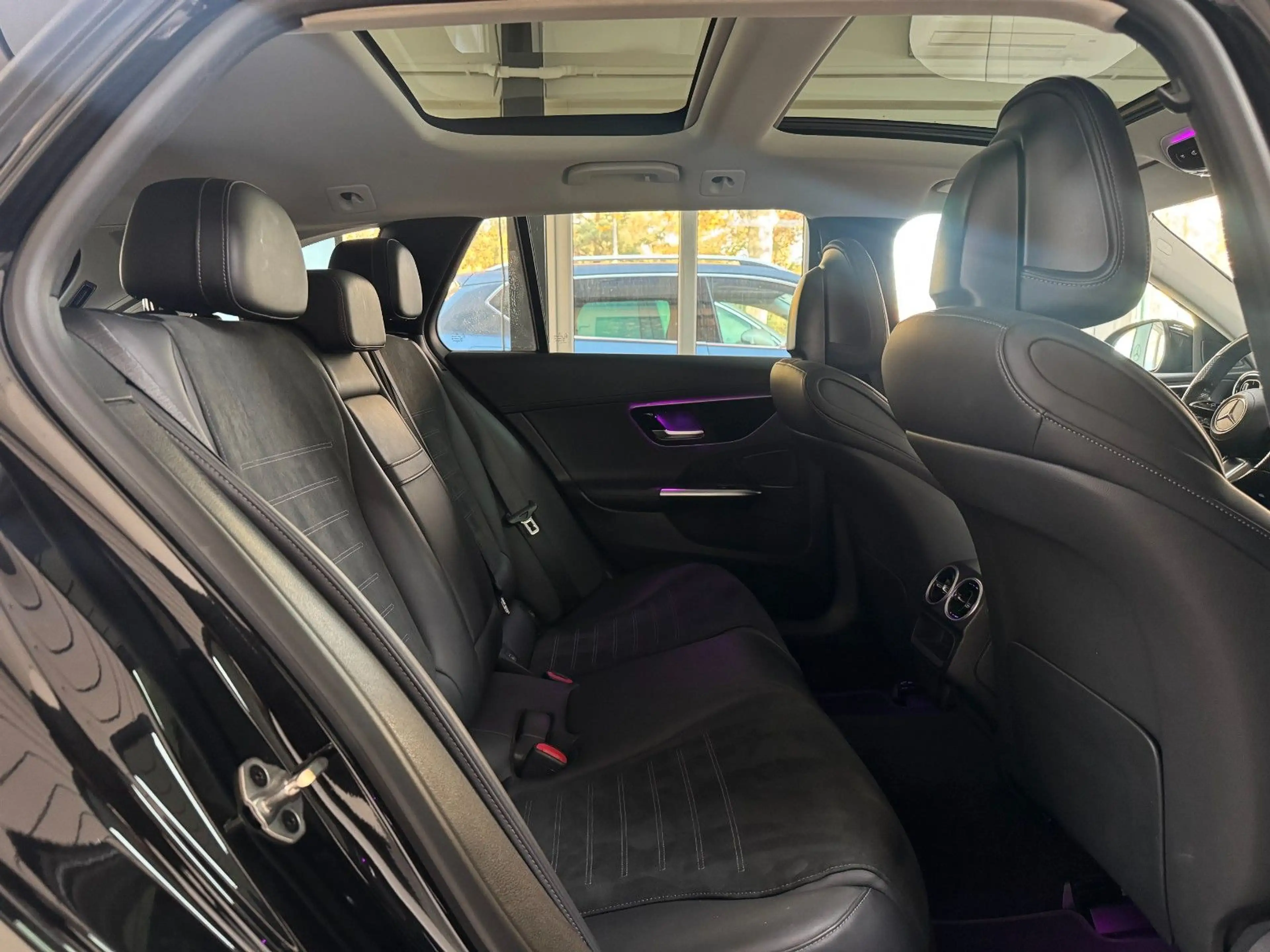 Mercedes-Benz C 200 T 4Matic *AMG*PANO*MBUX*AHK — photo 20