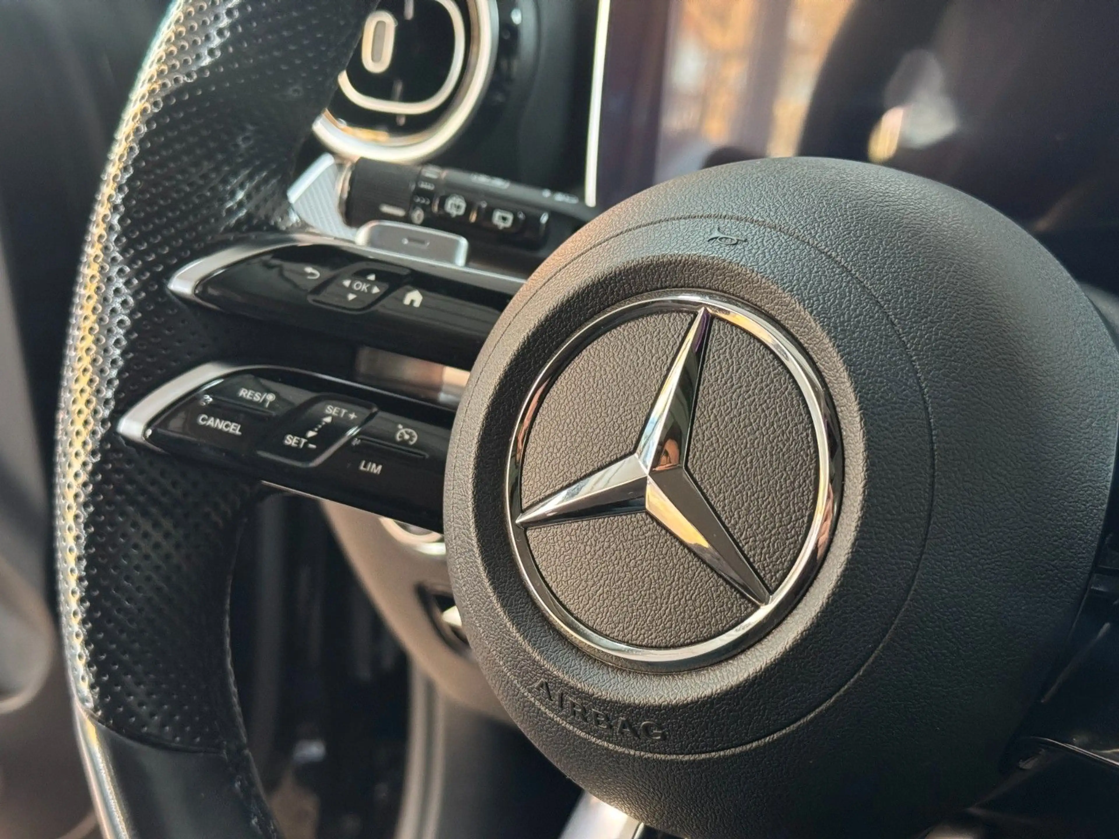 Mercedes-Benz C 200 T 4Matic *AMG*PANO*MBUX*AHK — photo 31