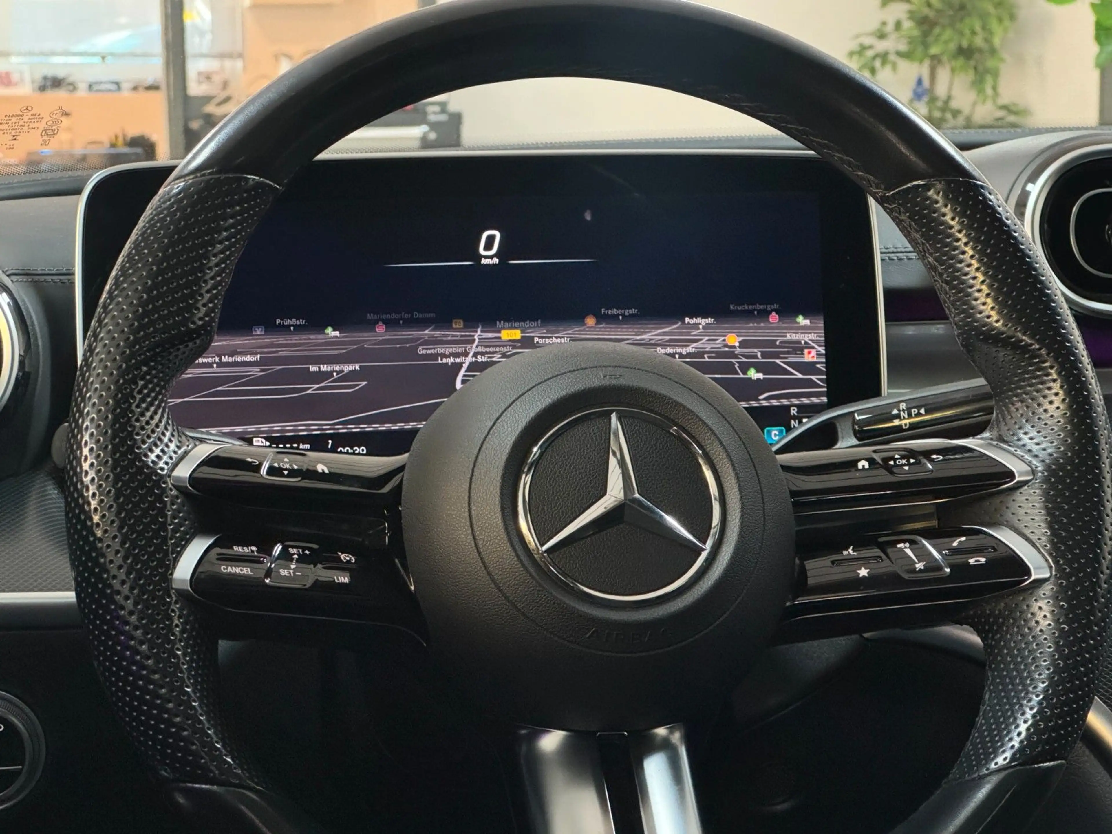 Mercedes-Benz C 200 T 4Matic *AMG*PANO*MBUX*AHK — photo 29