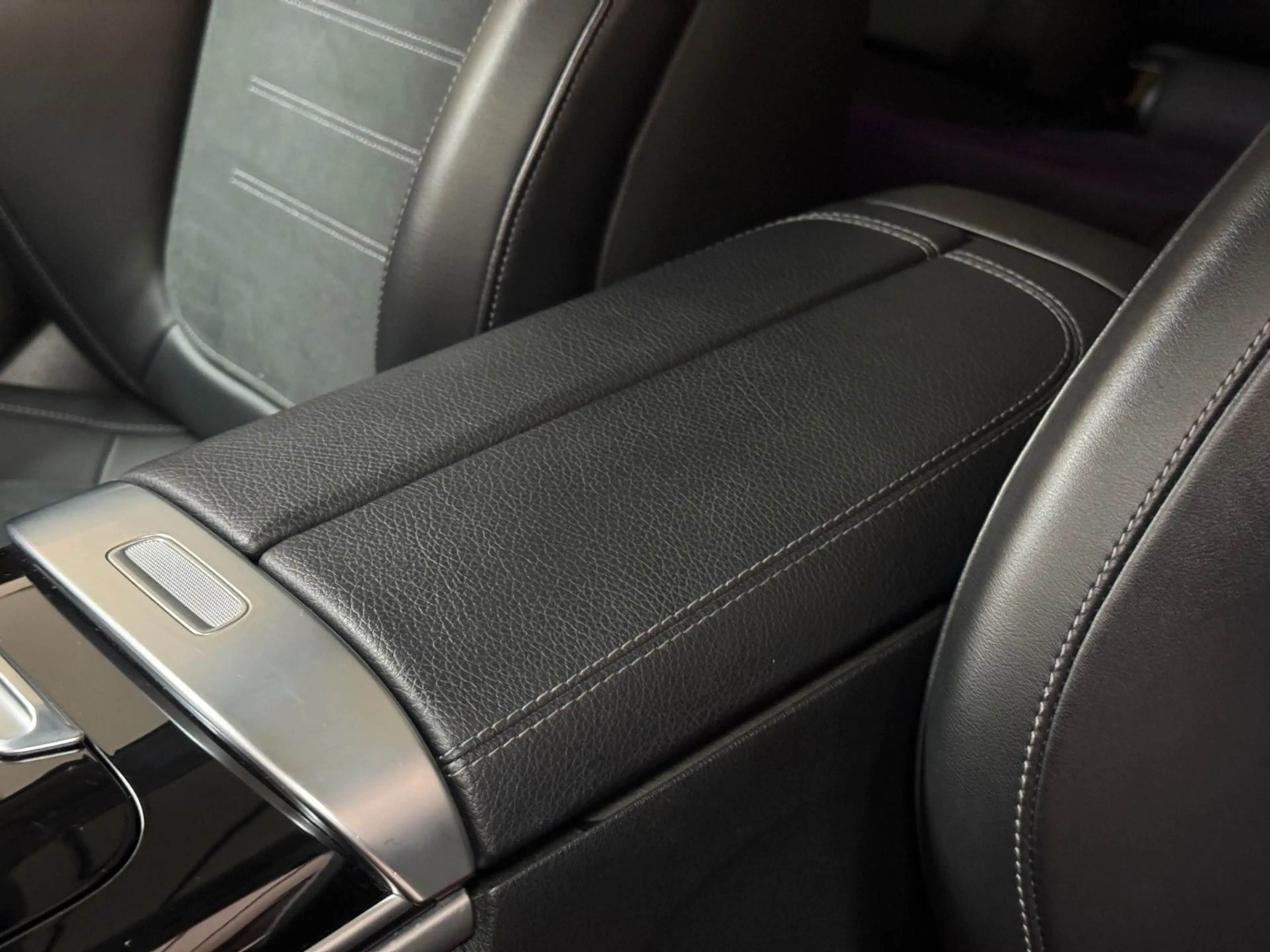 Mercedes-Benz C 200 T 4Matic *AMG*PANO*MBUX*AHK — photo 27
