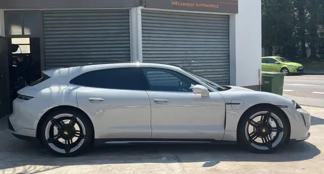 Porsche Taycan view 2