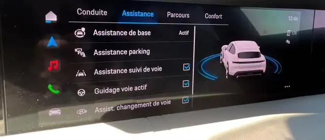 Porsche Taycan view 10