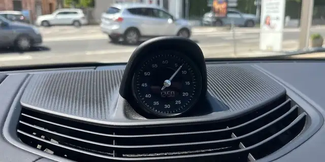 Porsche Taycan view 9