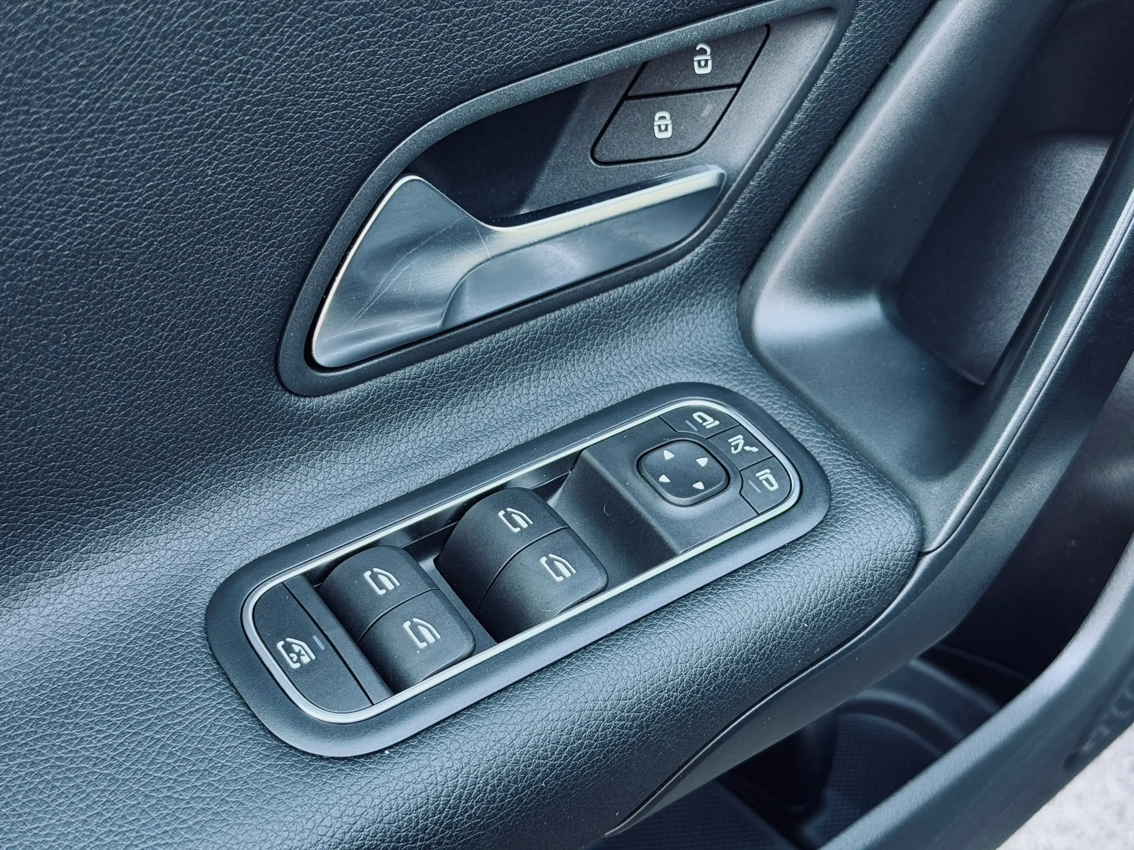 Mercedes-Benz A 200 A 200 d Business 2.0Diesel//12 Mois De Garantie✅✅✅ — photo 11