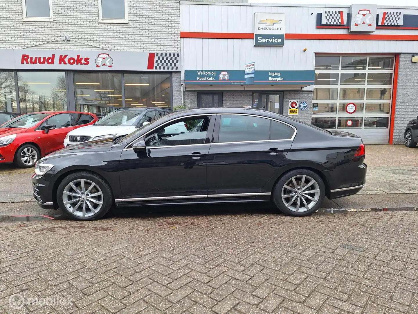Volkswagen Passat 1.4 TSI ACT HIGHLINE BUSINESS R / Camera / Carplay Schwarz - 2