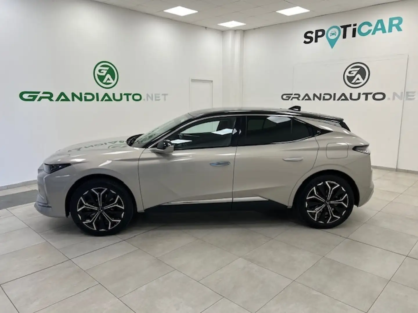 DS Automobiles DS 4 II 2021 -  1.6 e-tense phev Rivoli 225cv auto Gris - 2