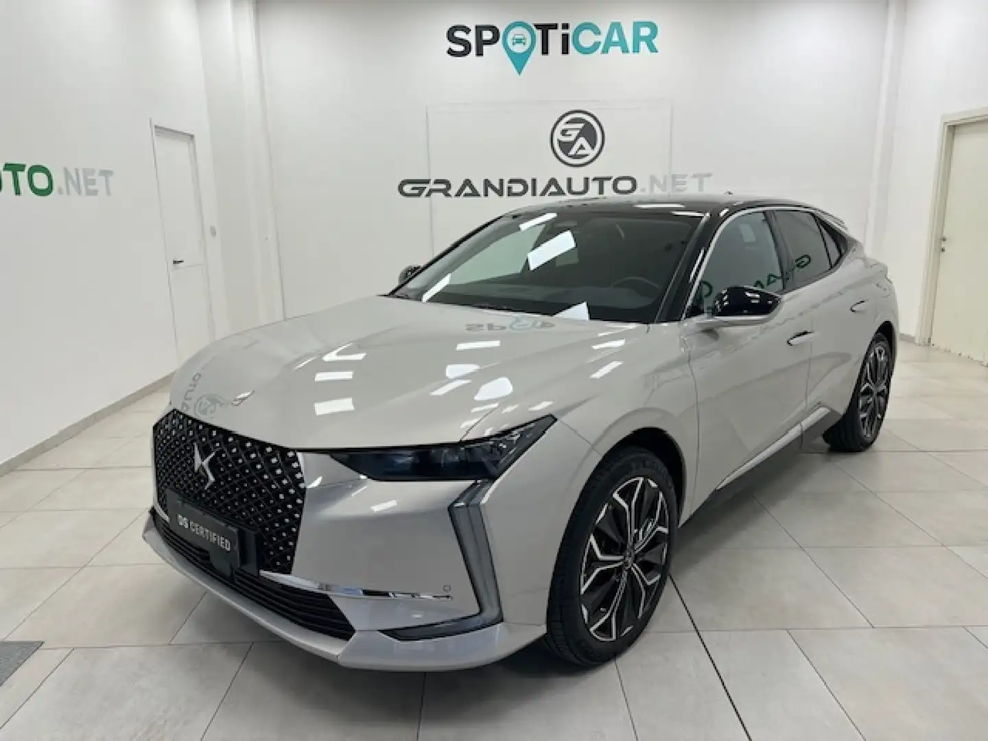 DS Automobiles DS 4 II 2021 -  1.6 e-tense phev Rivoli 225cv auto Gris - 1