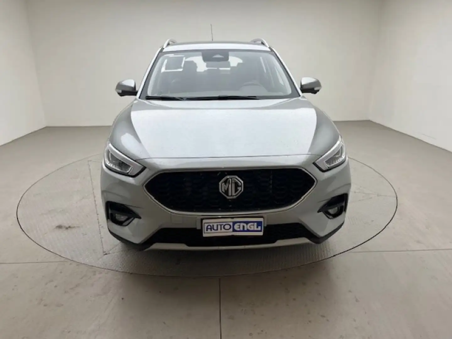 MG ZS 1.5 VTI 106 PS Luxury Silber - 2