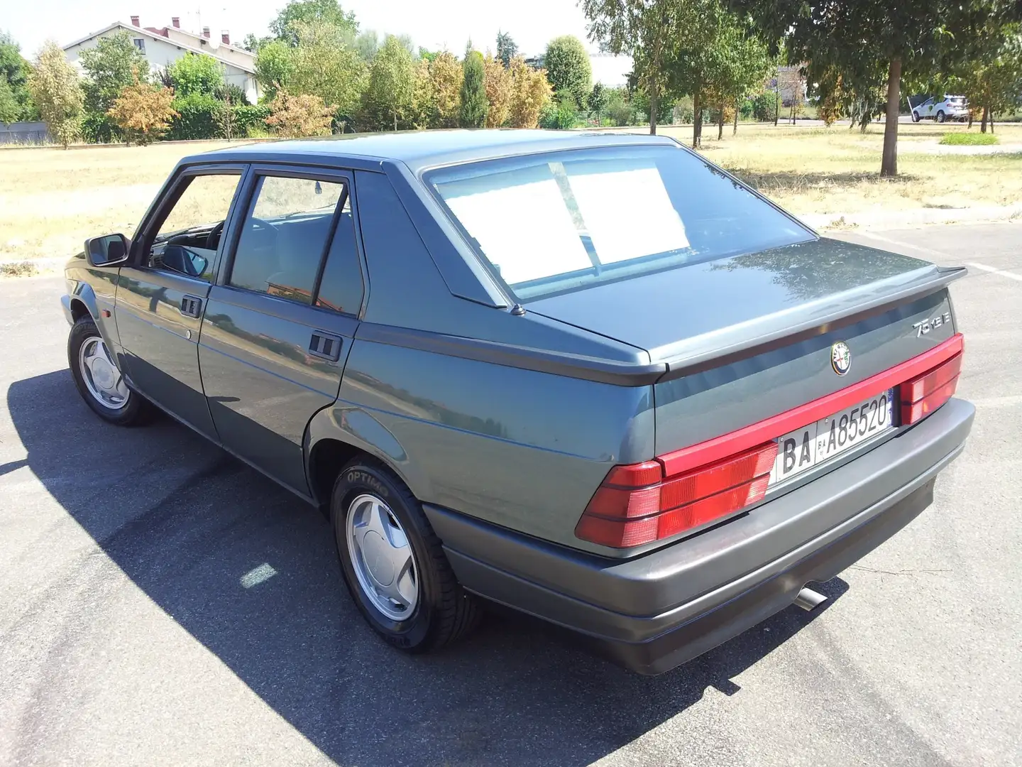 Alfa Romeo 75 1.8 ie - 2