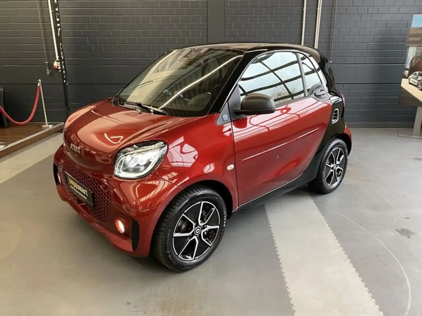 smart forTwo smart EQ fortwo Exclusive LED Kamera Panorama... Rot - 2